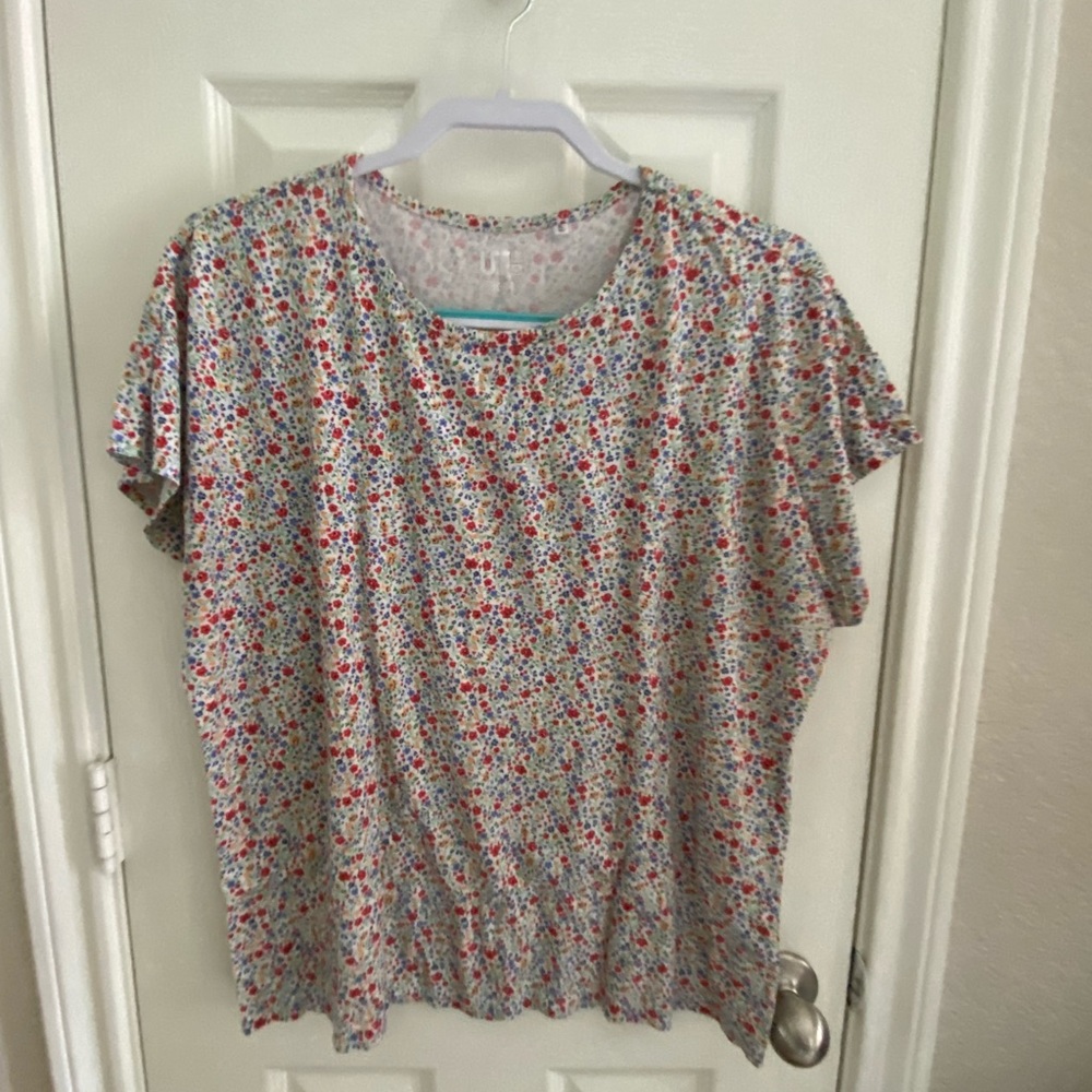 Uniqlo UT Liberty London floral tee